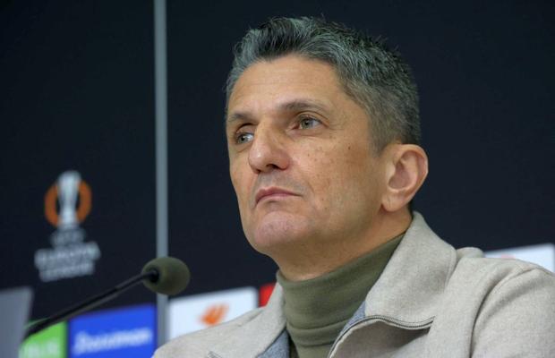 Întrebat dacă are ofertă de la Rapid, Răzvan Lucescu și-a dezvăluit clauza: „2 milioane pentru Vest. 4 milioane pentru Est”