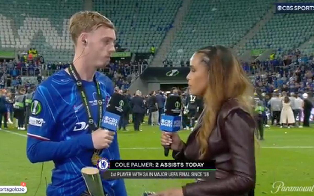 Cole Palmer, cu trofeul în pantaloni după finala Conference League