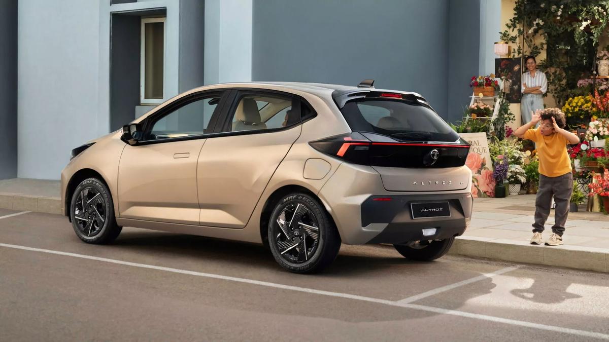Mașina necunoscută care este mai ieftină decât Dacia în 2025 » A copiat designul Hyundai și Renault și are dotări premium