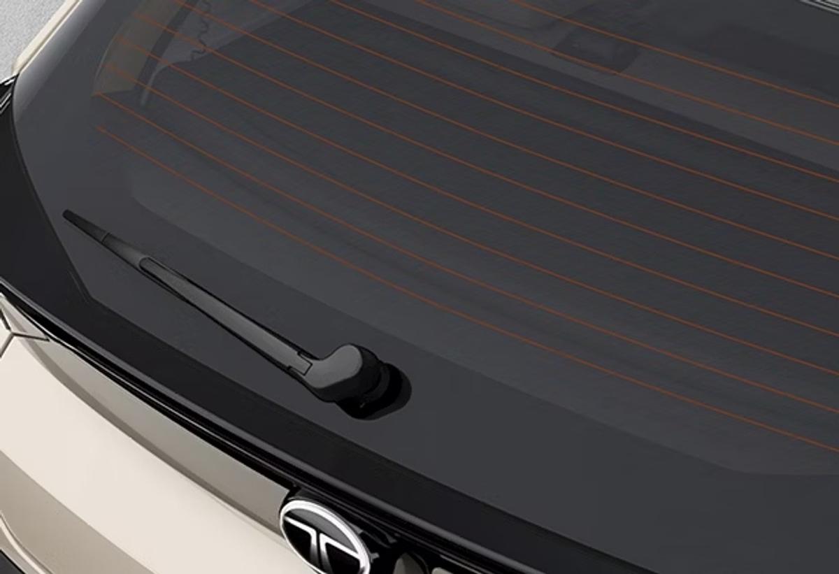 Mașina necunoscută care este mai ieftină decât Dacia în 2025 » A copiat designul Hyundai și Renault și are dotări premium