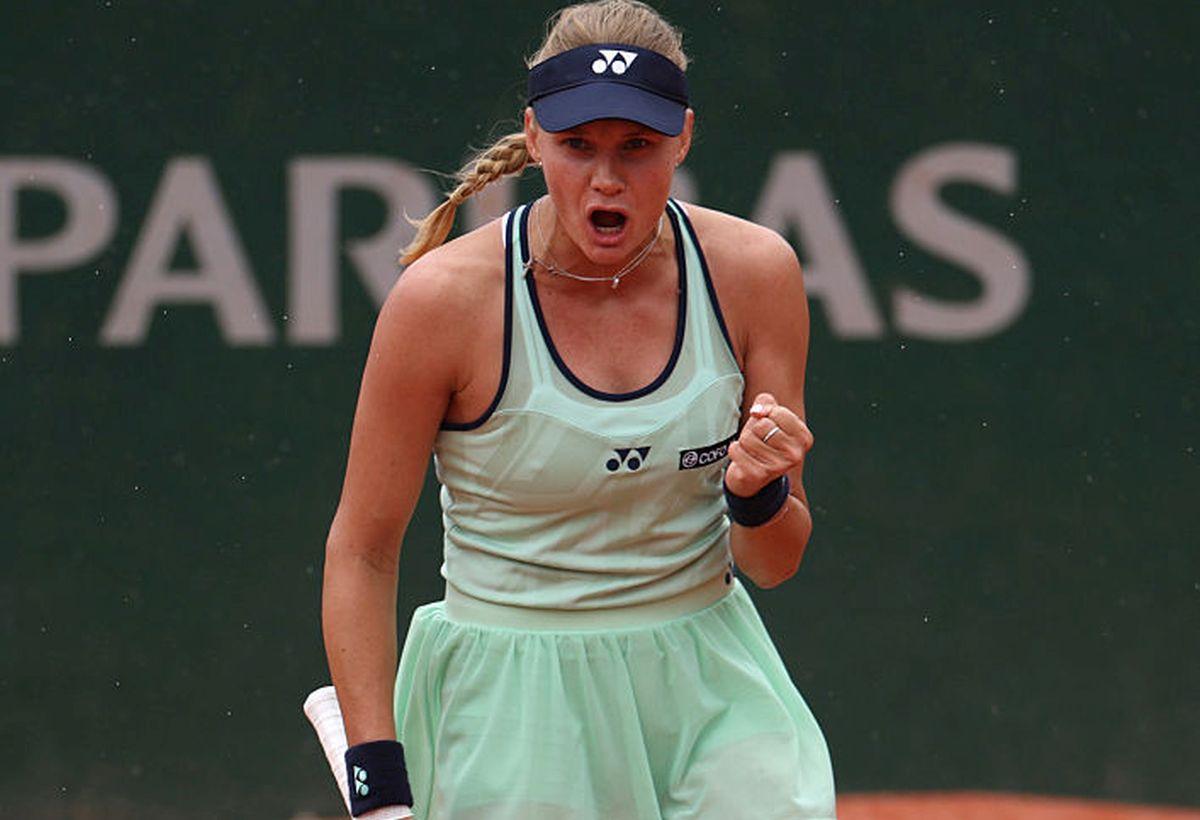 S-a mutat în Monaco și a început cariera de model, dar nu a uitat tenisul! A produs surpriza zilei la Roland Garros