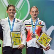 Ana Maria Bărbosu, cu medalia de bronz, pe podiumul Campionatelor Europene. Foto: Imago Images