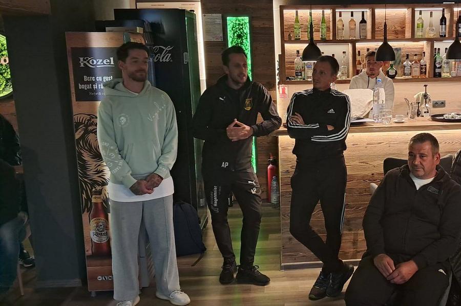 Roland Niczuly, prezent la prima ședință a Academiei de Fotbal Roland Niczuly Totul pentru copilul rebel al Ținutului Secuiesc » Ce a făcut Roland Niczuly la două săptămâni după ce a „îngropat-o” pe Sepsi