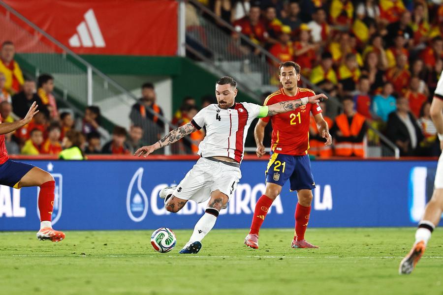 Căpitanul Georgiei, Guram Kashia, se retrage după meciul cu România // foto: Imago Căpitanul și-a anunțat retragerea după amicalul Georgia - România: „Ușa noastră va fi întotdeauna deschisă pentru tine”