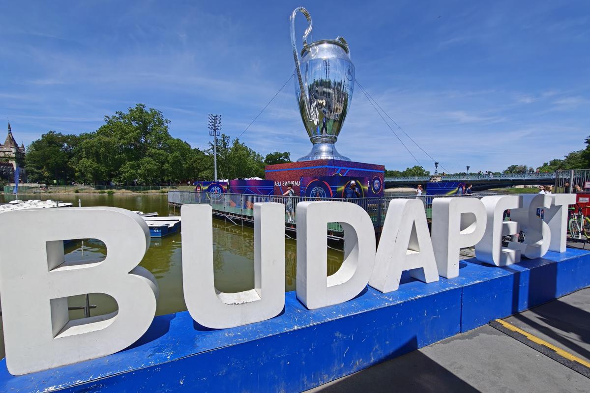 Gazeta a ajuns la finala Champions League! Festival inedit în Budapesta: 30 de lei pentru o bere, iar cash-ul este interzis » Steaua, amintită în capitala Ungariei!