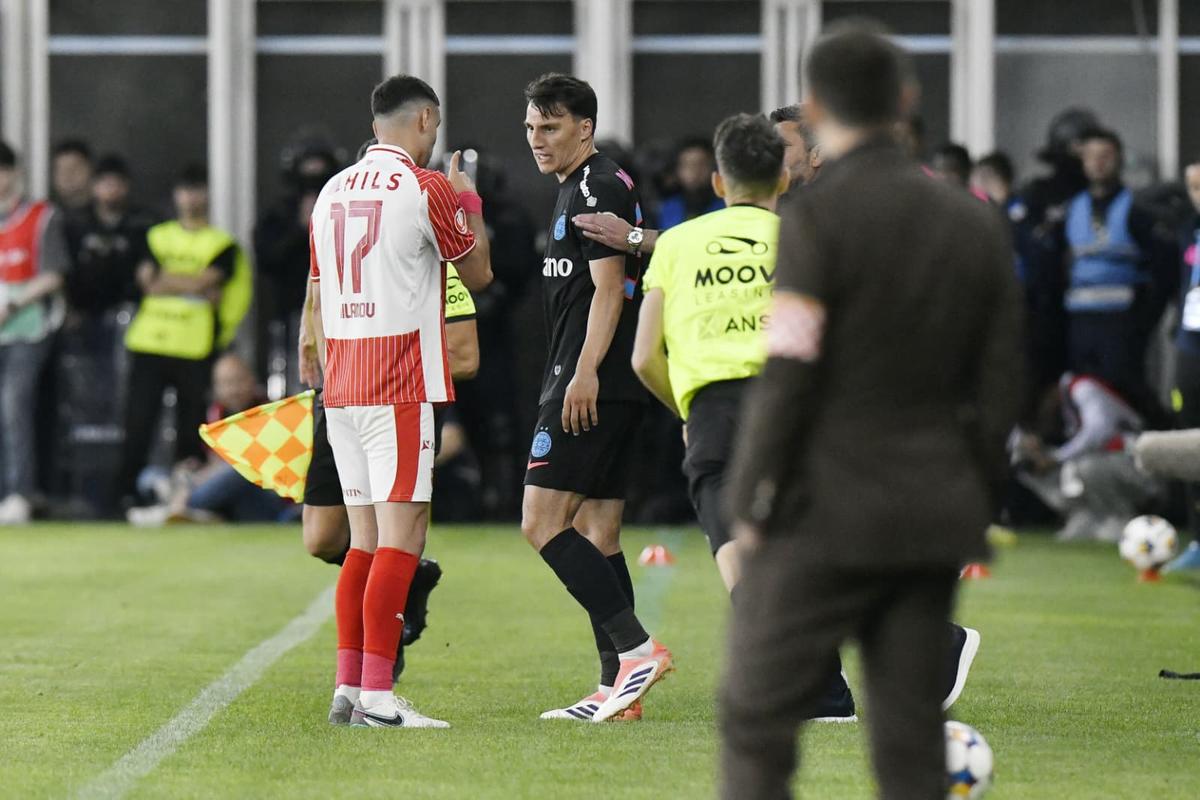 Dinamo - FCSB 1-2 » Roș-albaștrii câștigă finala barajului și se califică în Conference League!
