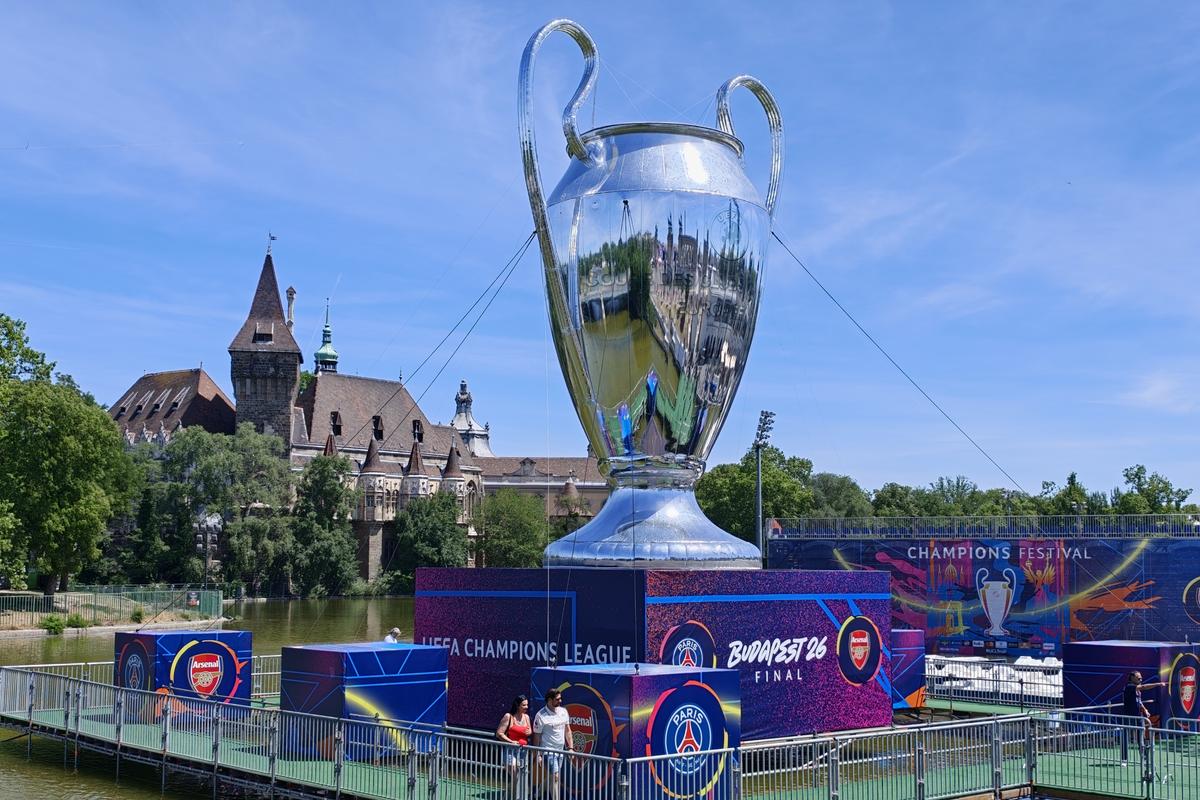 Gazeta a ajuns la finala Champions League! Festival inedit în Budapesta: 30 de lei pentru o bere, iar cash-ul este interzis » Steaua, amintită în capitala Ungariei!