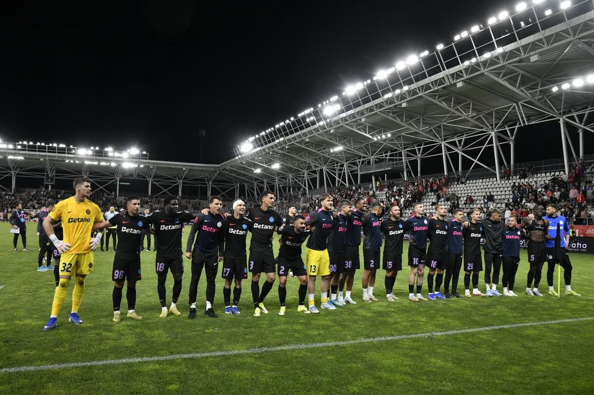 Imagini de la finalul meciului Dinamo - FCSB