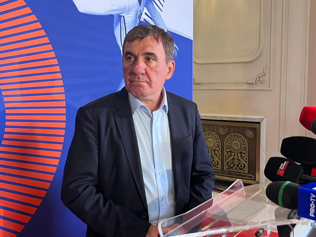 În timpul derby-ului Dinamo - FCSB, selecționerul Gică Hagi a ales să participe la alt eveniment din București