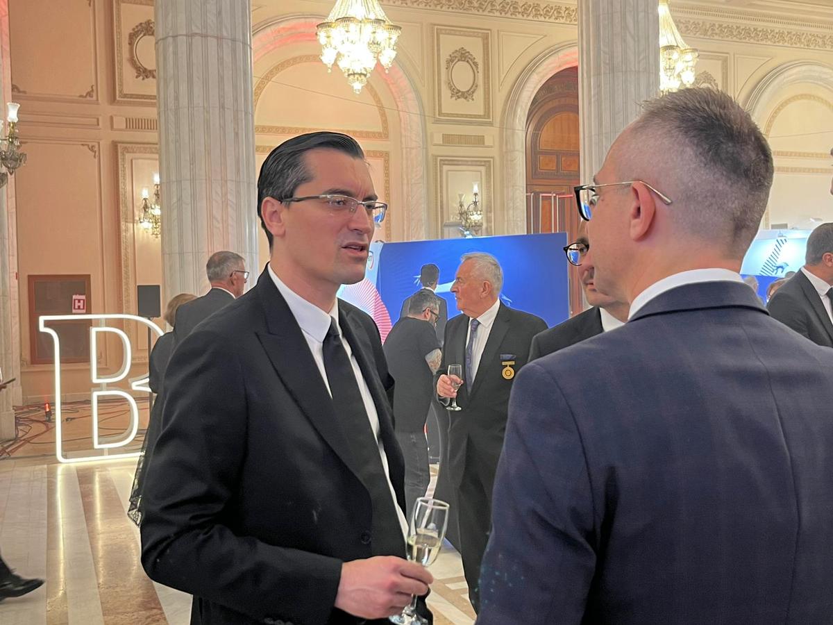 În timpul derby-ului Dinamo - FCSB, selecționerul Gică Hagi a ales să participe la alt eveniment din București