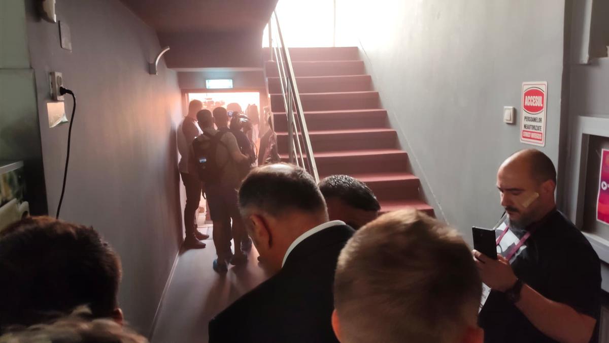 Dan Șucu a coborât în parcarea Sălii Rapid pentru a-i convinge să intre pe stadion la prezentarea lui Pancu