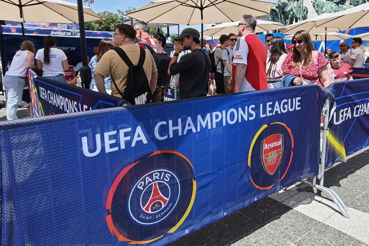 Gazeta a ajuns la finala Champions League! Festival inedit în Budapesta: 30 de lei pentru o bere, iar cash-ul este interzis » Steaua, amintită în capitala Ungariei!