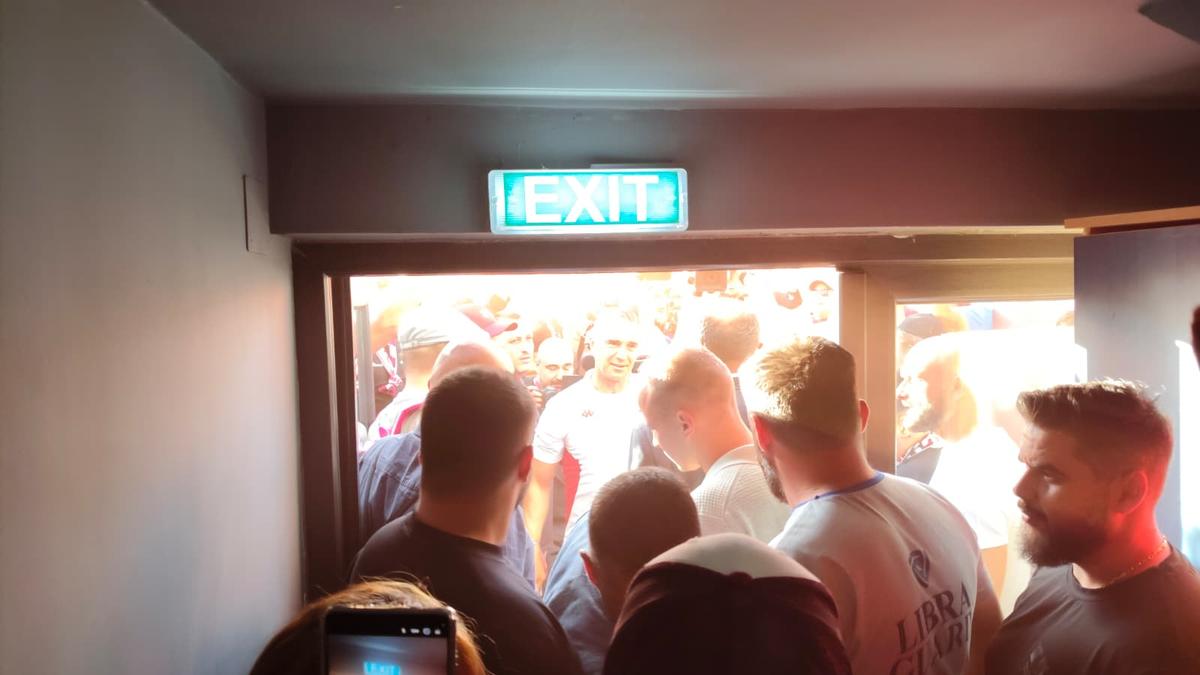 Dan Șucu a coborât în parcarea Sălii Rapid pentru a-i convinge să intre pe stadion la prezentarea lui Pancu