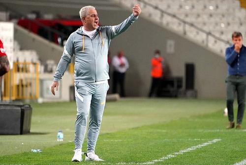 Marius Șumudică face senzație în Turcia // FOTO: https://www.facebook.com/gaziantepfk/