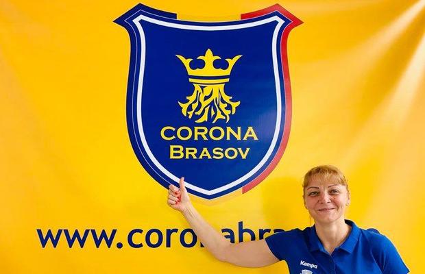 Restart la Corona » Echipa cu 17 jucătoare suspendate din cauza dopajului se va înscrie în al doilea eșalon al handbalului feminin cu un lot compus din tinere