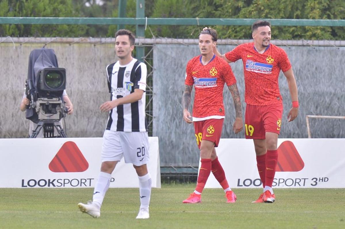 FCSB ratează un transfer: „Am întrerupt discuțiile” + probleme cu un alt jucător