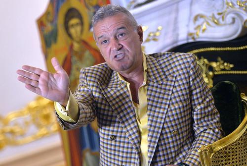Gigi Becali a renunțat la principiul lui de la transferuri // FOTO: Imago