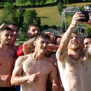 Vederi din Kaprun. Bogdan Mitrea, în rol de fotograf
(foto: Vlad Nedelea/GSP)