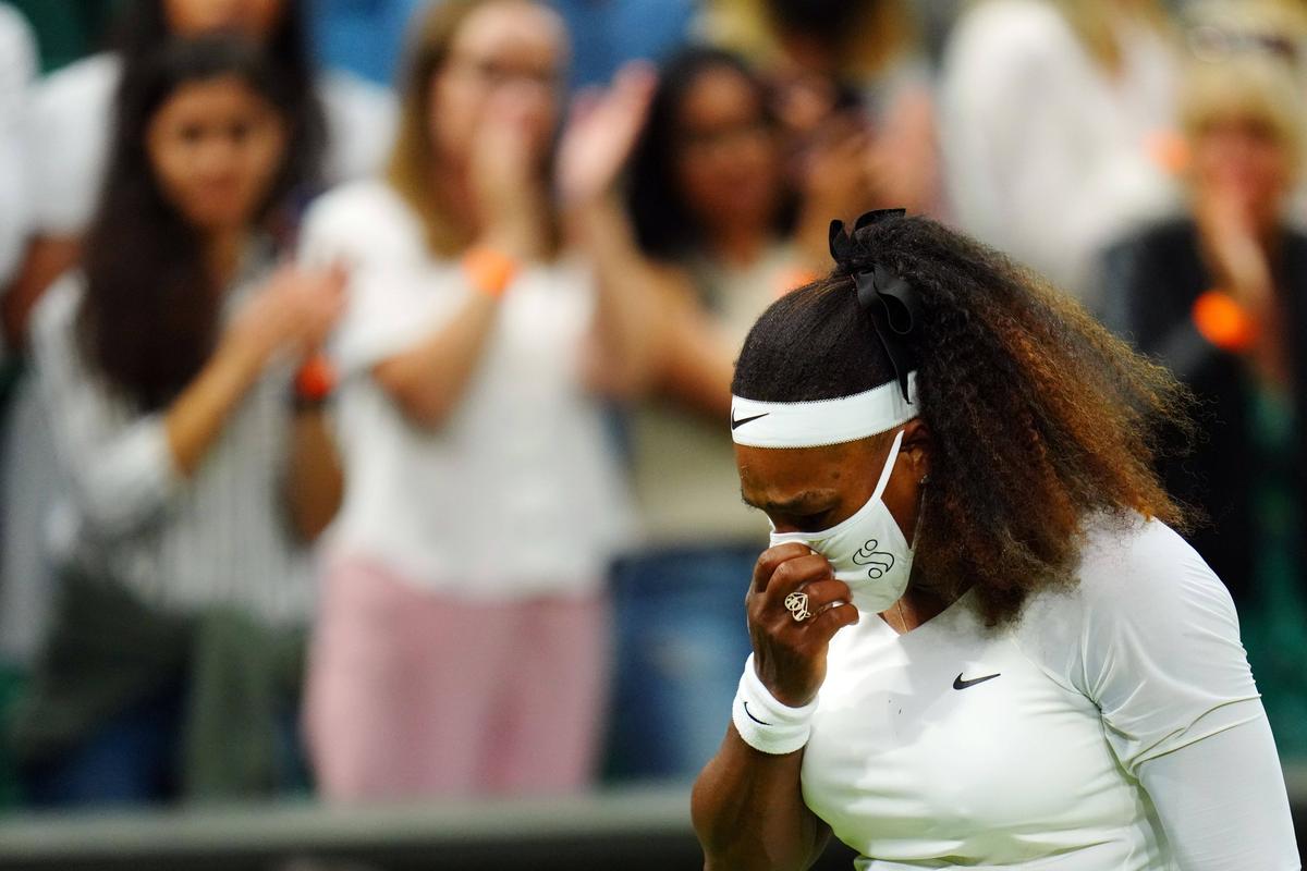 Alt incident teribil la Wimbledon: scos de pe teren pe targă!