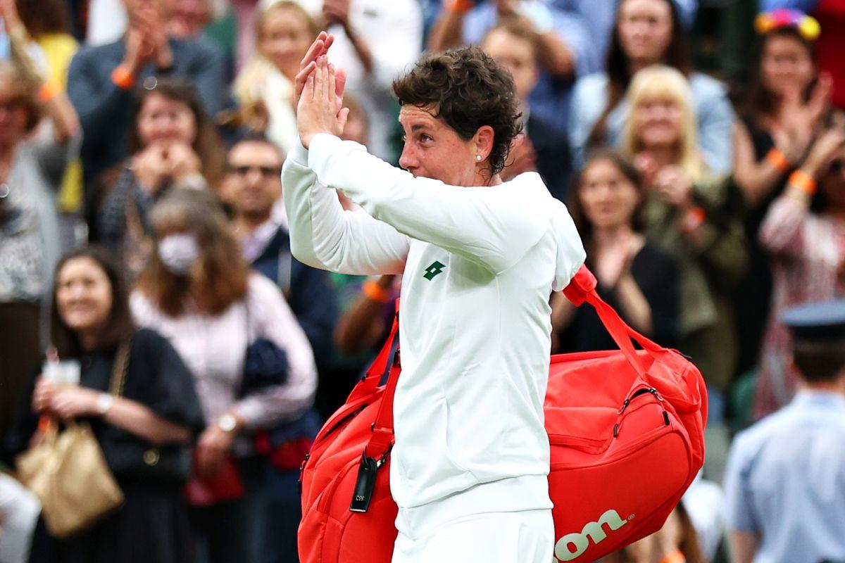 „Cred că e mândră de mine!” » Scene emoționante: Carla Suarez Navarro și-a luat adio de la Wimbledon, sub privirile mamei sale. Iberica a cedat la conferință