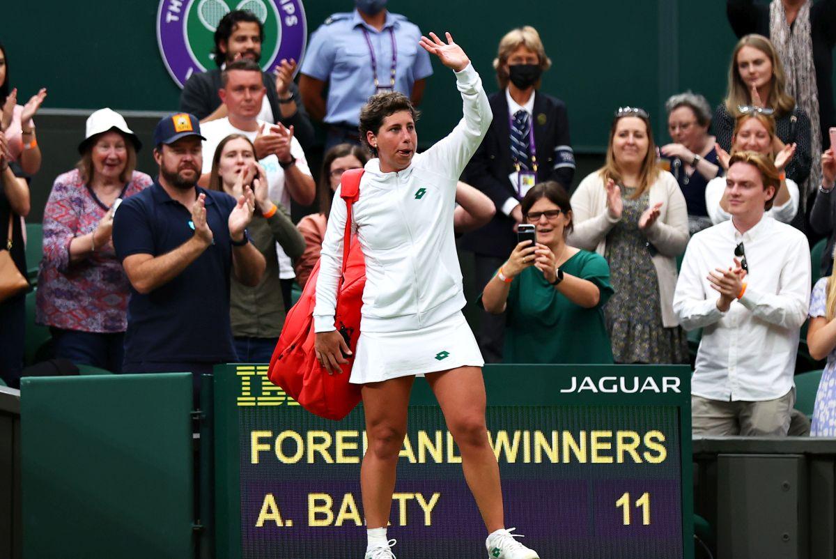 „Cred că e mândră de mine!” » Scene emoționante: Carla Suarez Navarro și-a luat adio de la Wimbledon, sub privirile mamei sale. Iberica a cedat la conferință