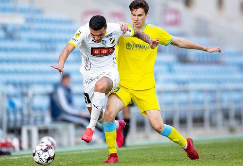 Dorin Rotariu, în galben // foto: Imago Images
