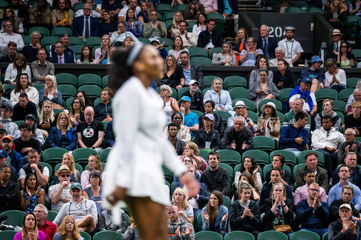 De ce a purtat Serena Williams plasturi negri pe obrazul drept în primul tur la Wimbledon 2022