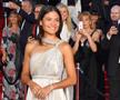 Emma Răducanu, cu rochia primită de la Dior la premierea filmului „No Time To Die”, cu James Bond // Foto: Getty Images