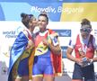 Ionela Cozmiuc mulțumindu-i colegei de barcă la CM 2018 FOTO Cristi Preda