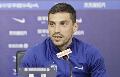 Nicolae Stanciu se revoltă în China » Mesaj extrem de dur pentru fanii care-l contestă la Wuhan: „Nu vă vreau la stadion!”