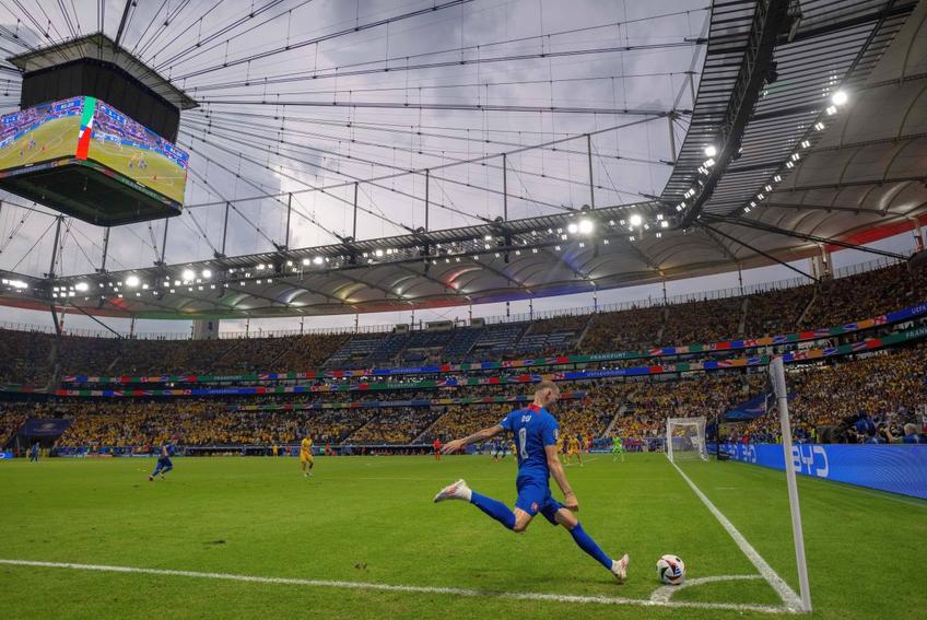 Corner al Slovacilor în remiza cu România 1-1. Foto: Imago