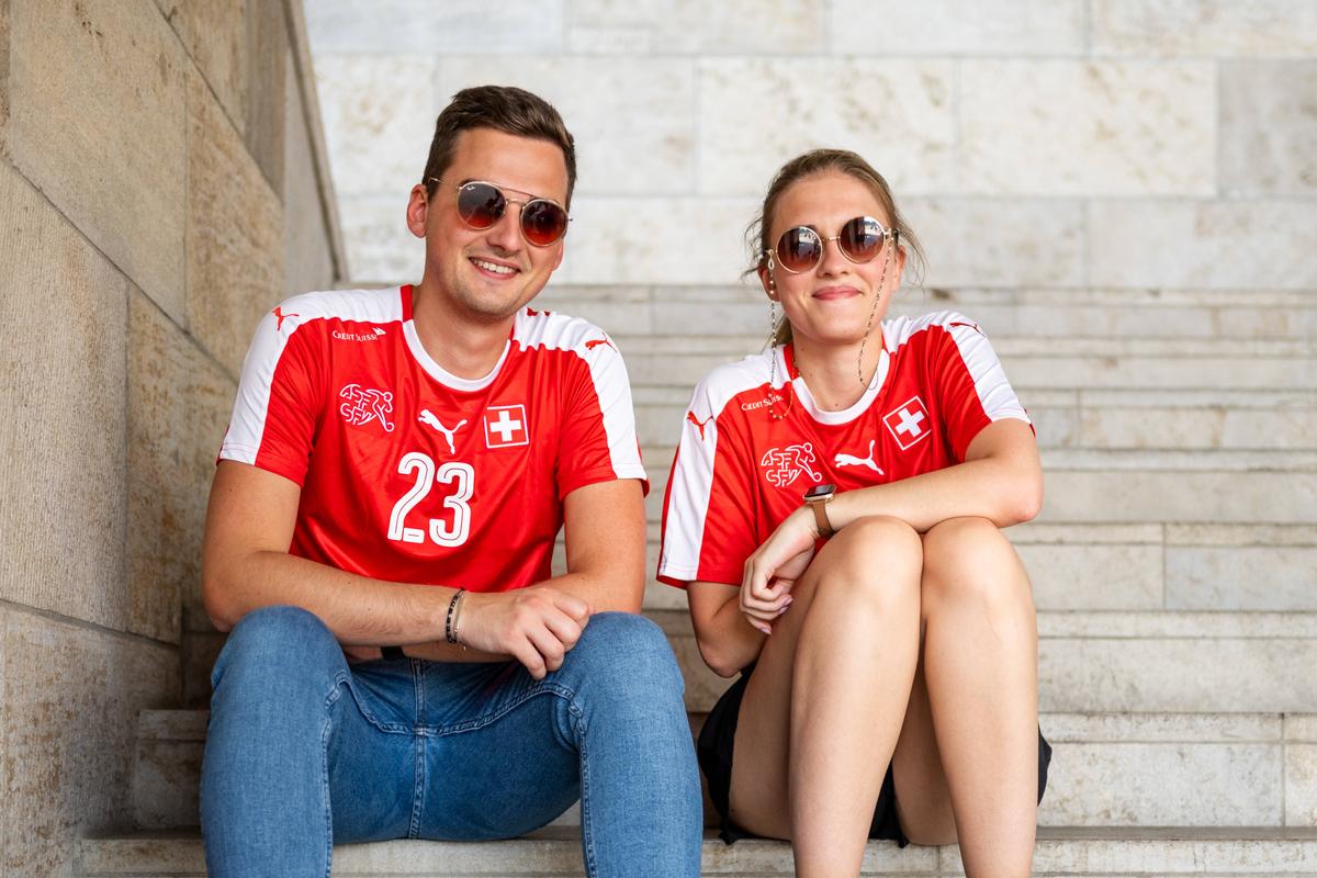 Cine a câștigat meciul din tribune la Elveția - Italia? Concurs de frumusețe și culoare la Euro 2024