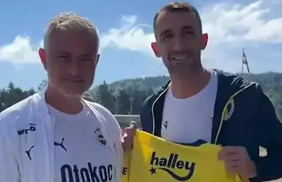 Mourinho și Dzeko au întors Petrolul » Amical de gală în Turcia, la debutul portughezului pe banca lui Fenerbahce