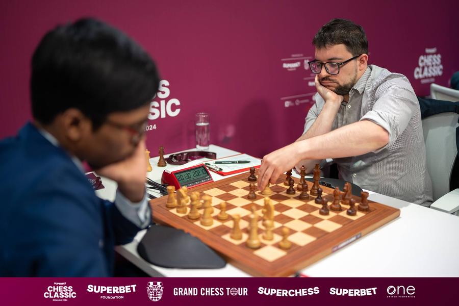 A doua rundă a Superbet Chess Classic România 2024 s-a încheiat cu o singură victorie și patru remize