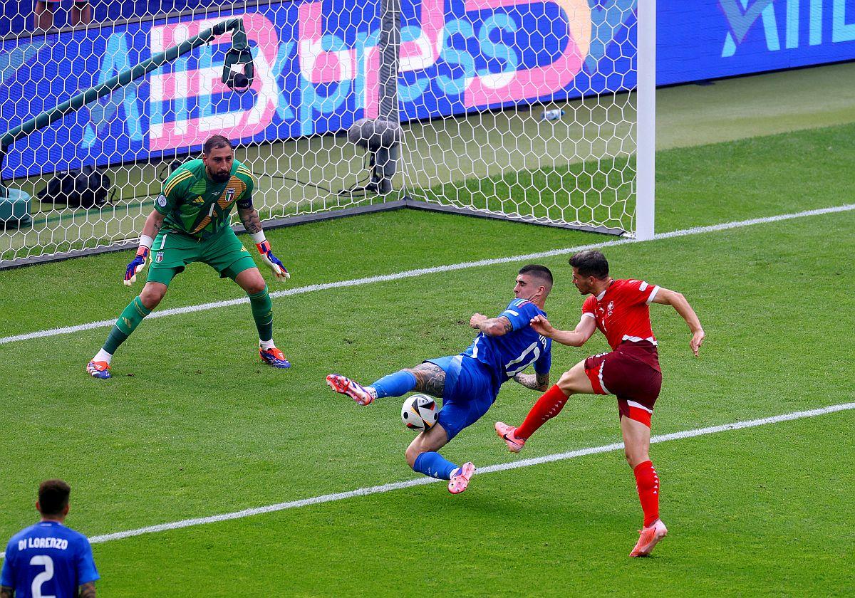 Mario Balotelli, protagonistul unor imagini JENANTE » Nu s-a mai putut ține pe picioare în seara în care Italia a părăsit Euro 2024