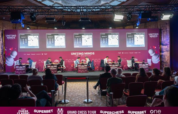 A treia rundă de confruntări de la Superbet Chess Classic România 2024    s-a încheiat cu cinci remize
