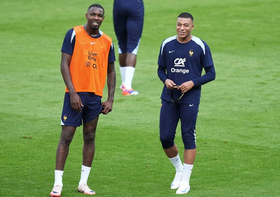 Mbappe și Thuram sunt anunțați titulari în Franța - Belgia. Foto: Imago Didier Deschamps pregătește marea surpriză în Franța - Belgia » Planurile selecționerului pentru optimile Euro 2024