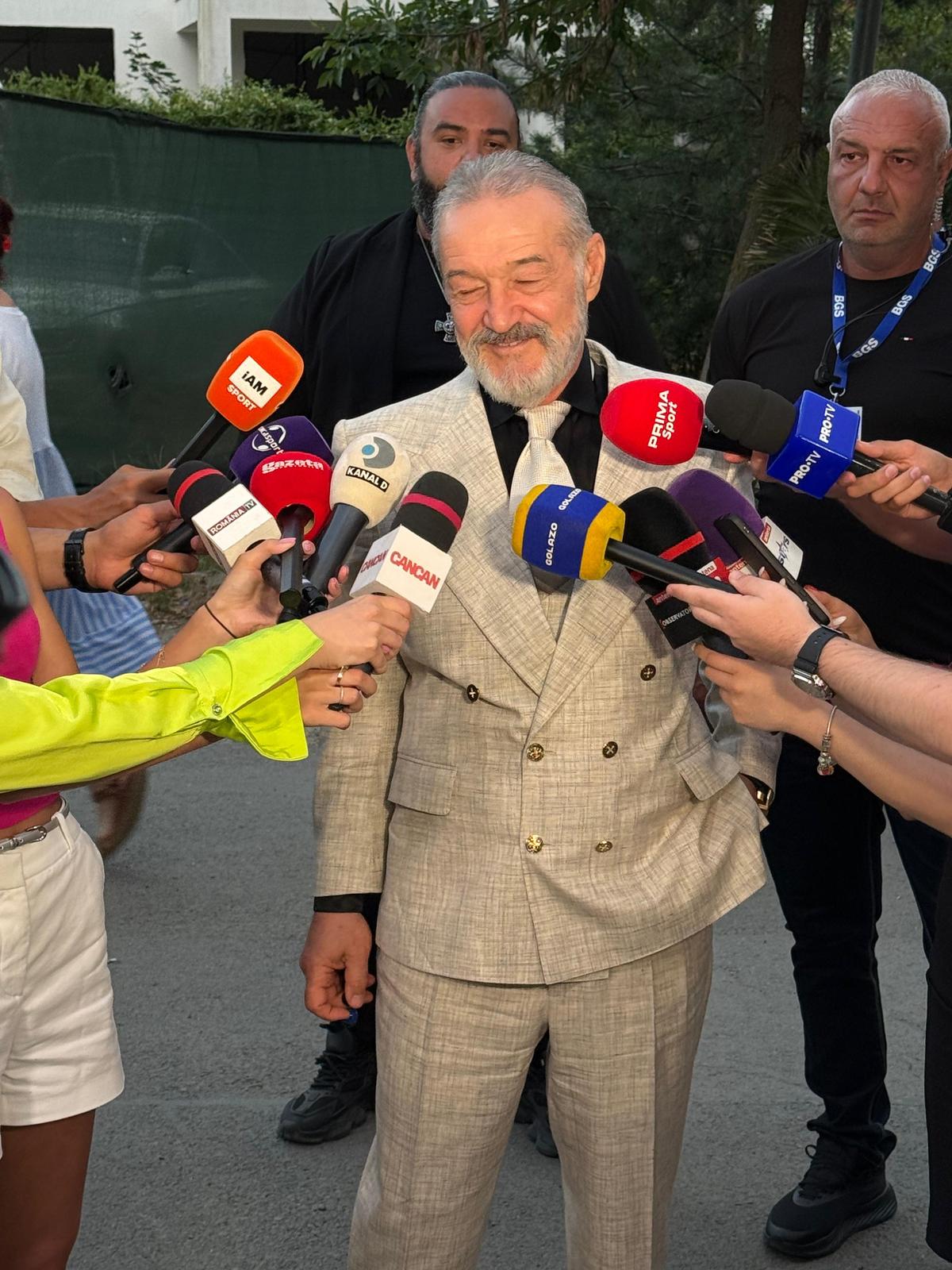 Noua modalitate de a se stabili titularii la FCSB: „Vrei TikTok? Uită fotbalul!” » Primul fotbalist vizat direct