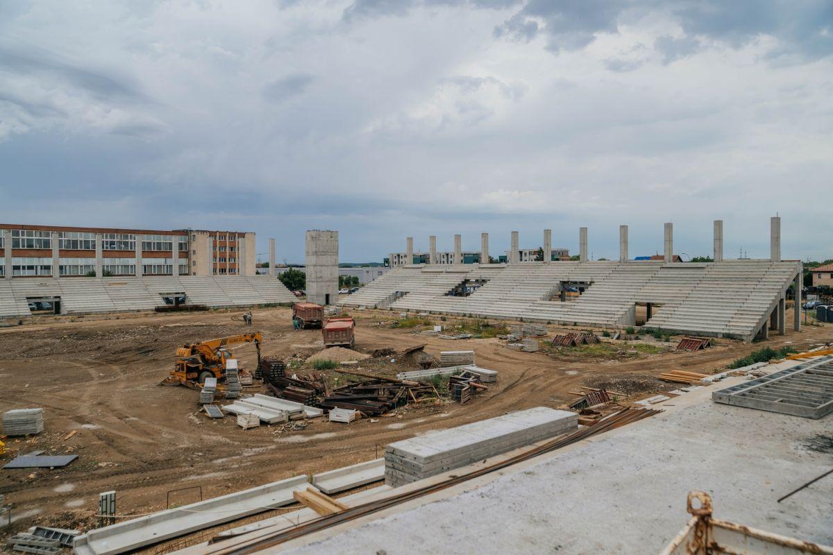 Stadionul finanțat din bugetul local prinde contur » Dominic Fritz: „60% din lucrări sunt gata!”