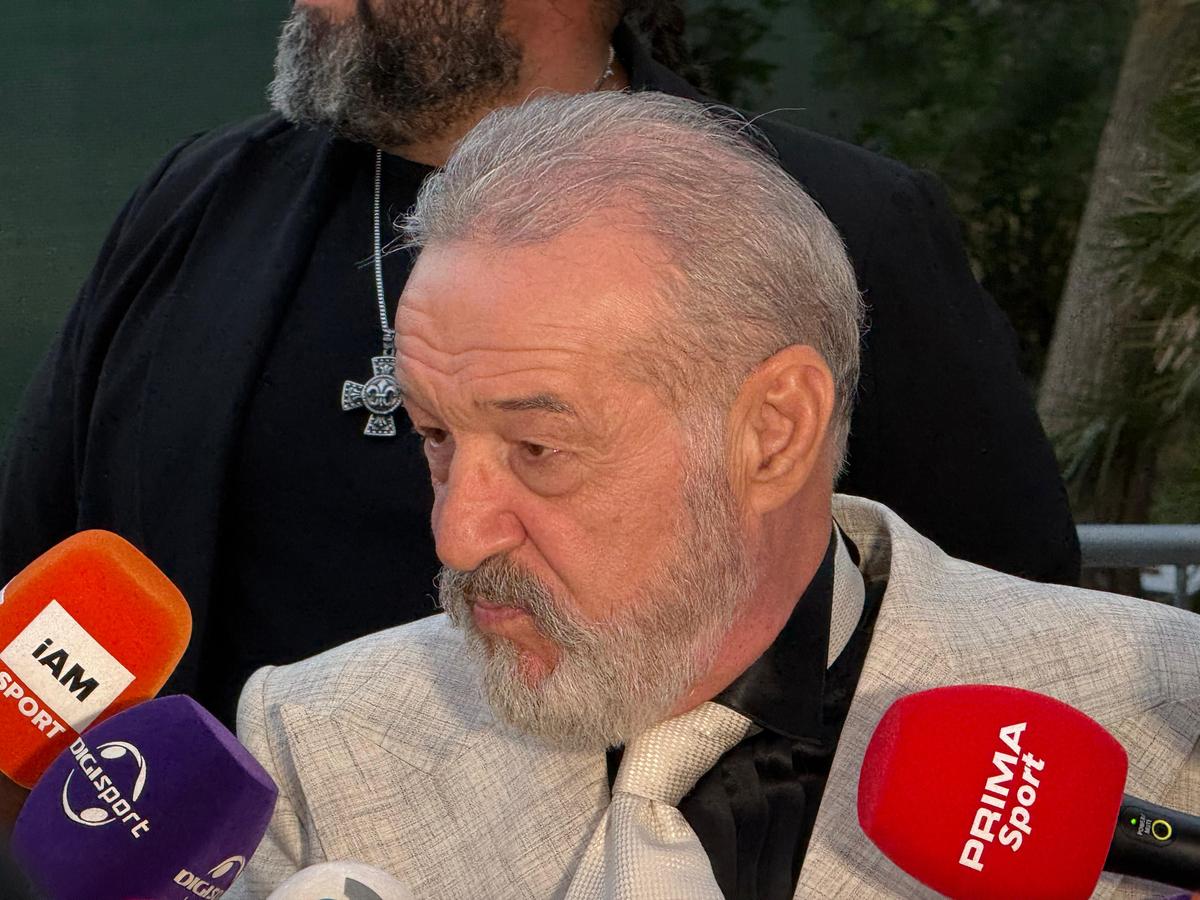 Cum a apărut Gigi Becali la nunta cuplului Kira Hagi - Thomas Ferfelis: „Am inima nebună, îmi vine să dansez!”