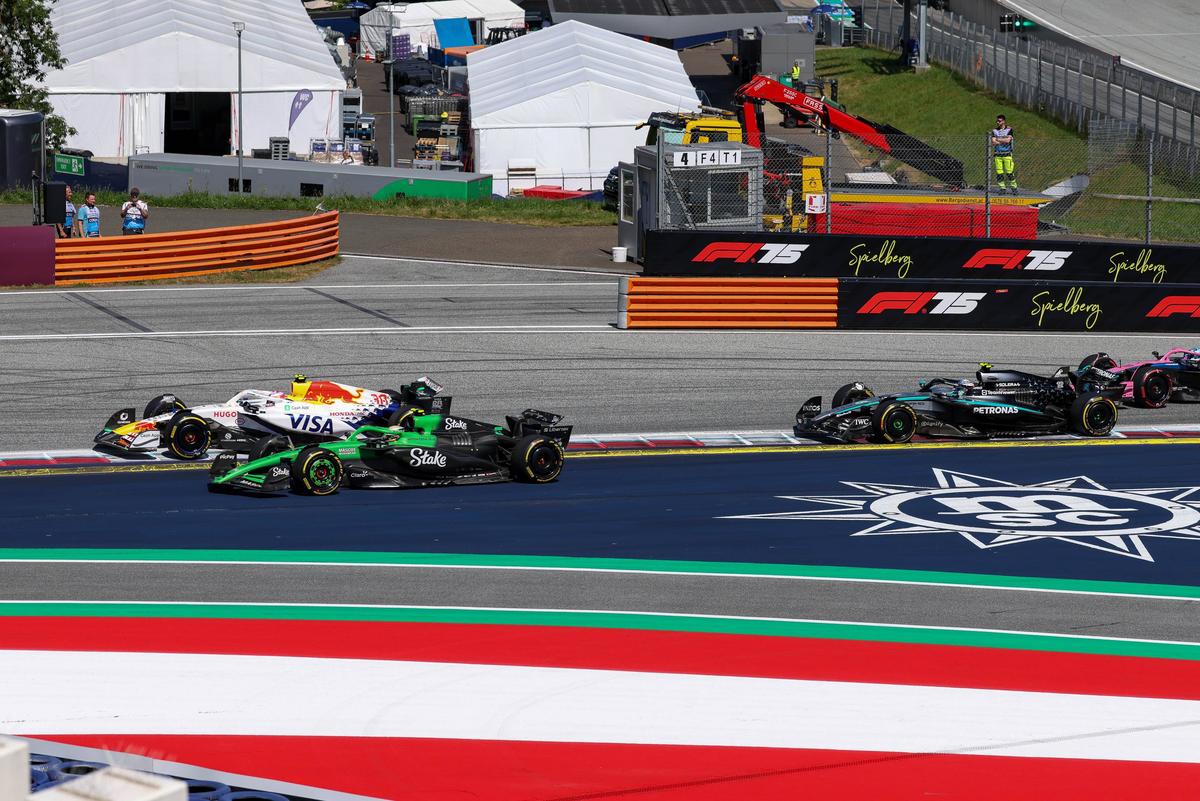 Puștiul care l-a scos în decor pe Max Verstappen la Marele Premiu al Austriei: „Scuze! Desigur, este o greșeală mare”