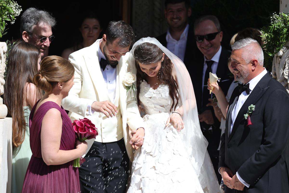 Imagini după cununia religioasă a Kirei Hagi cu Thomas Ferfelis