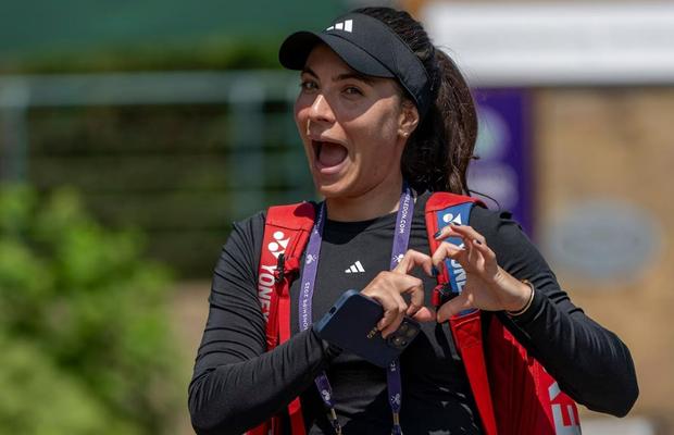 Două românce în acțiune în prima zi de la Wimbledon » Gabriela Ruse, reeditare a unui duel încins de la Australian Open