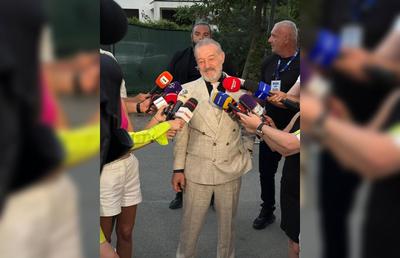 Cum a apărut Gigi Becali la nunta cuplului Kira Hagi - Thomas Ferfelis: „Am inima nebună, îmi vine să dansez!”