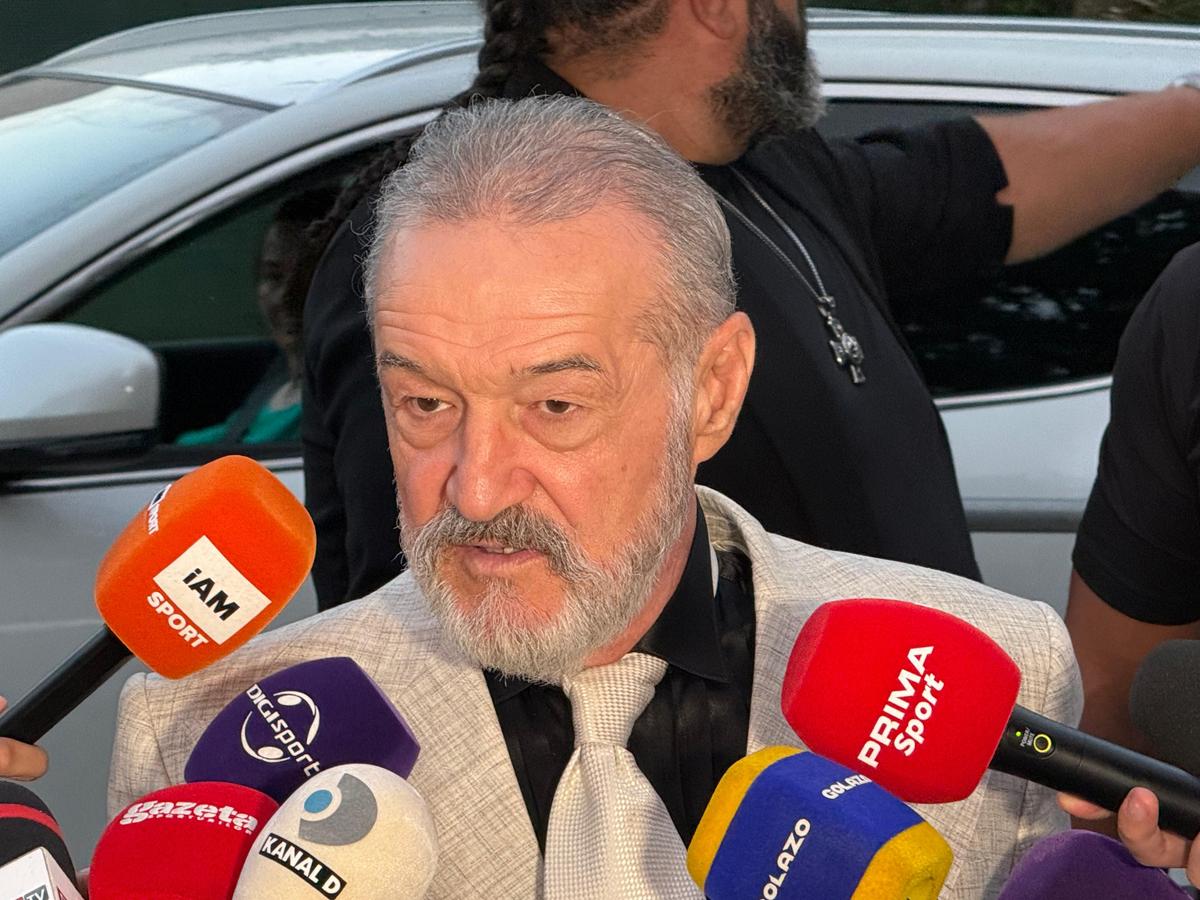 Cum a apărut Gigi Becali la nunta cuplului Kira Hagi - Thomas Ferfelis: „Am inima nebună, îmi vine să dansez!”