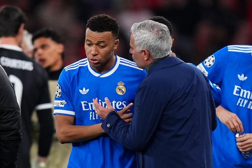 Jose Mourinho și Mbappe vor fi de aceeași parte a baricadei la Real Madrid, foto: Guliver/gettyimages