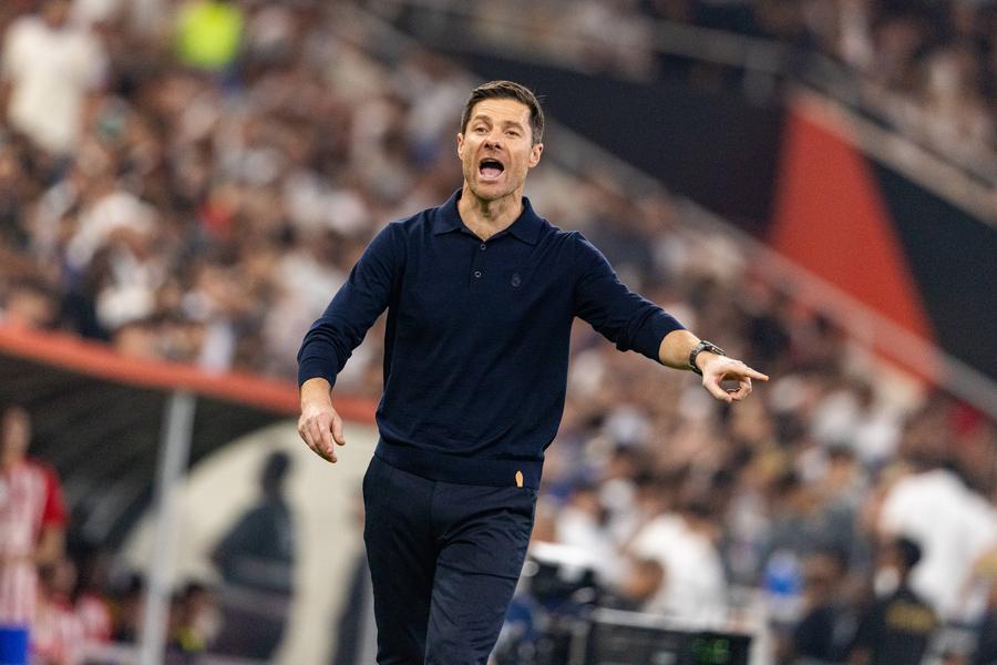 Xabi Alonso // foto: Imago Images Obiectivul ascuns pentru care Florentino Perez l-a adus pe Jose Mourinho la Real Madrid: „Cine ridică din umeri acum?”