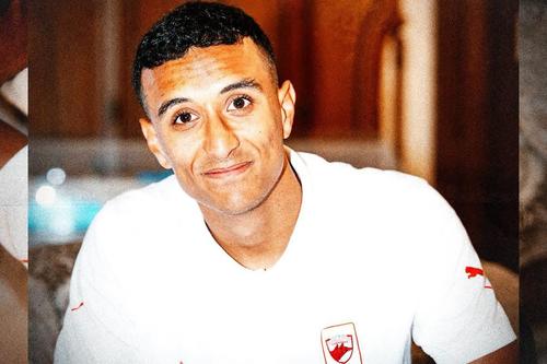 Dinamo l-a prezentat oficial pe atacantul Oliver Hintsa (25 de ani) // FOTO: Facebook Dinamo București