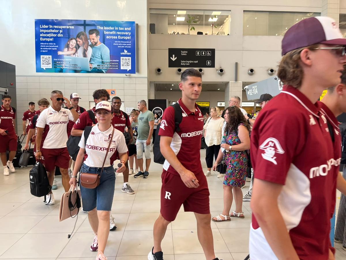 Rapid a plecat în Austria » Abia a fost transferat și a urcat în avion