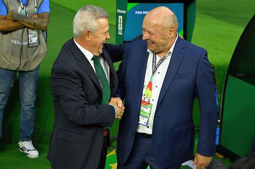 Miroslav Koubek, aici alături de selecționerul Mexicului, Javier Aguirre // foto: Imago Images